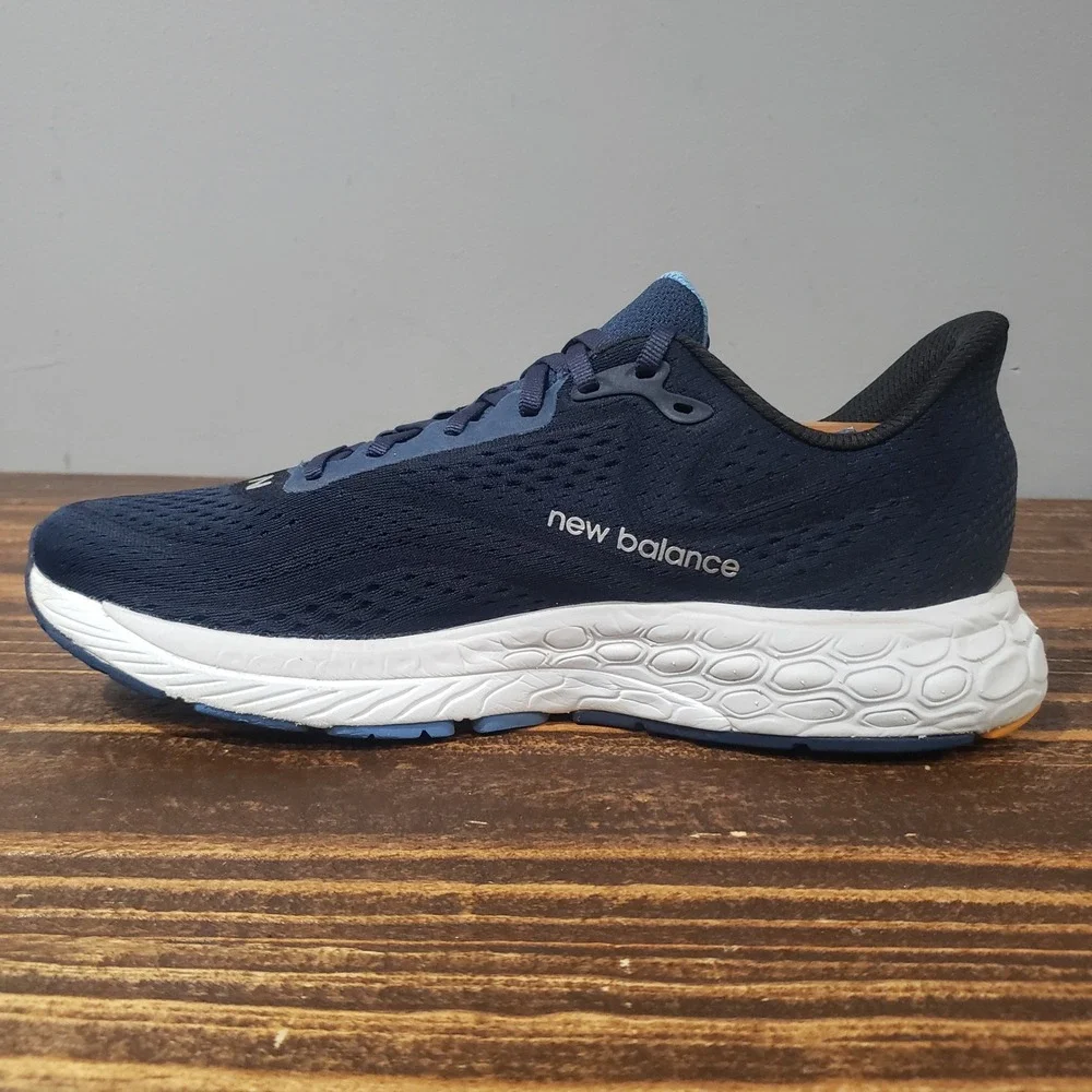New Balance mens size